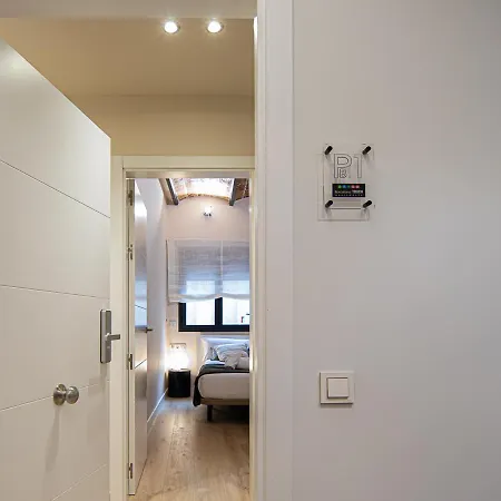 Barcelona Touch Apartment