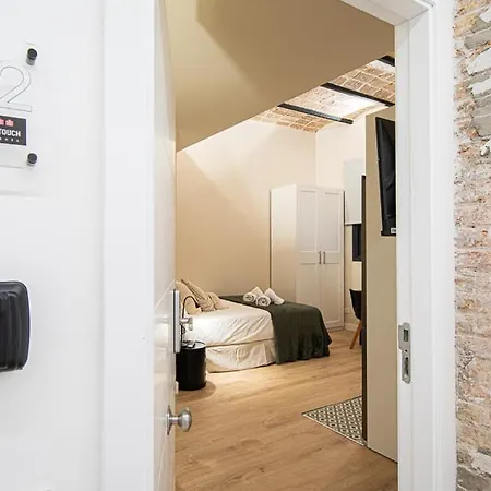 Barcelona Touch Apartment